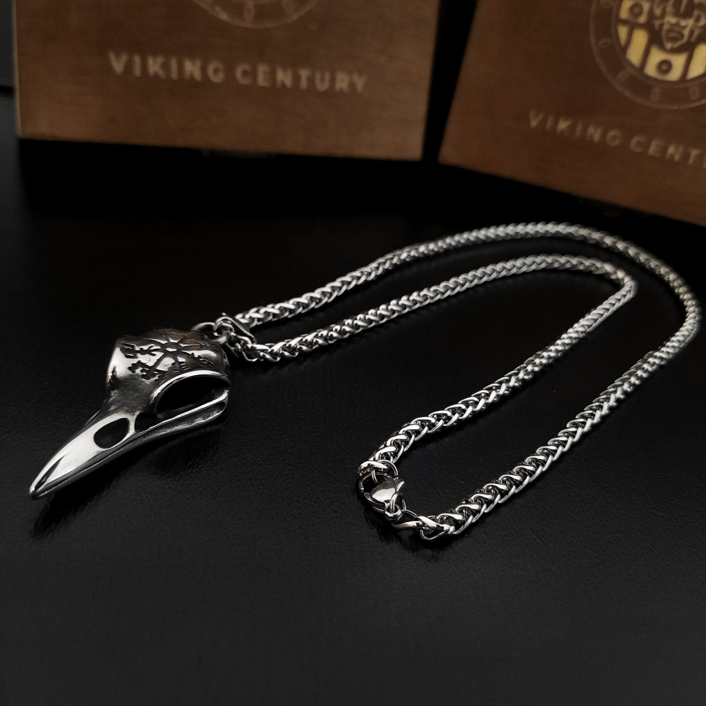 Pandantiv cu Craniu de Corb | Viking Centruy