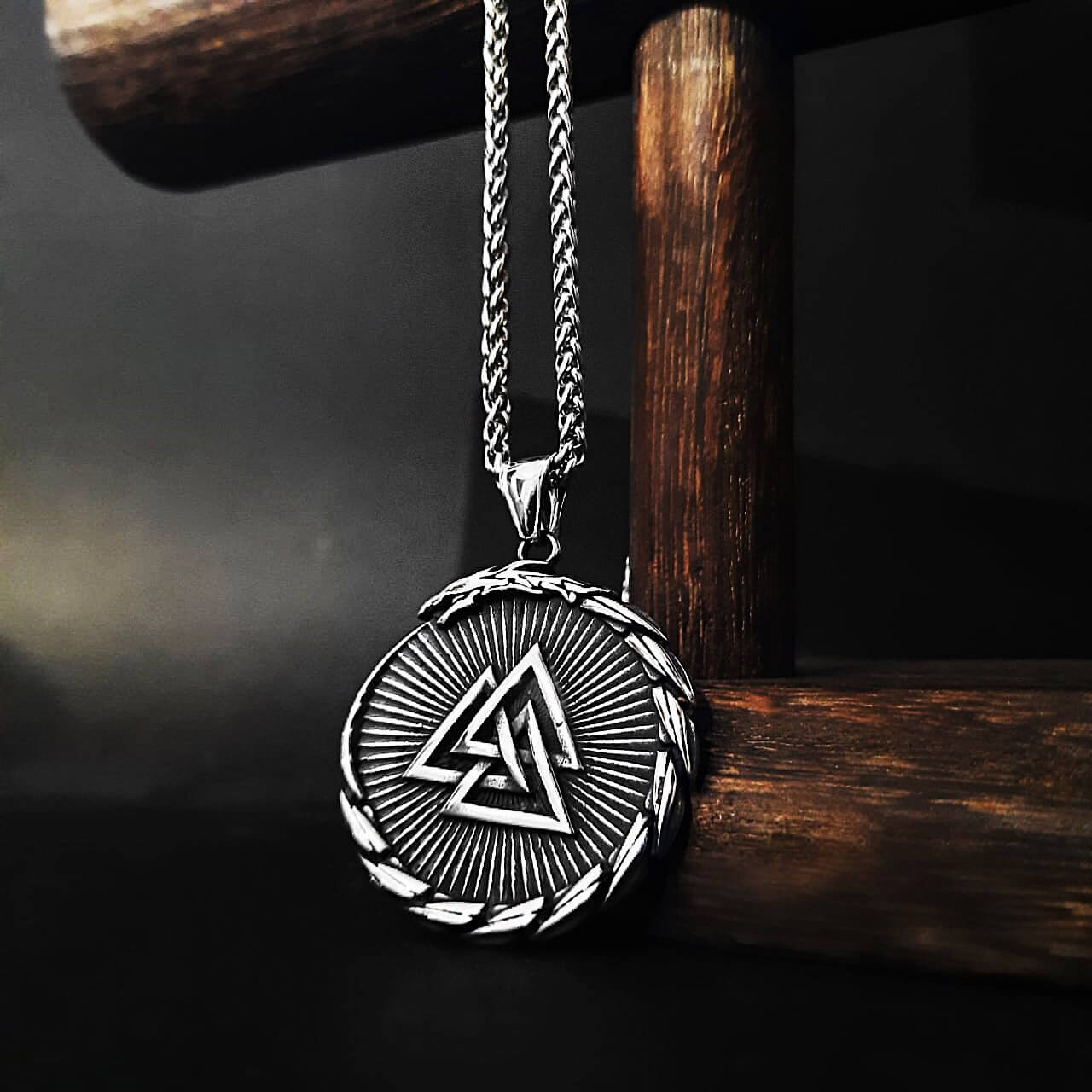 Colier Odin Valknut