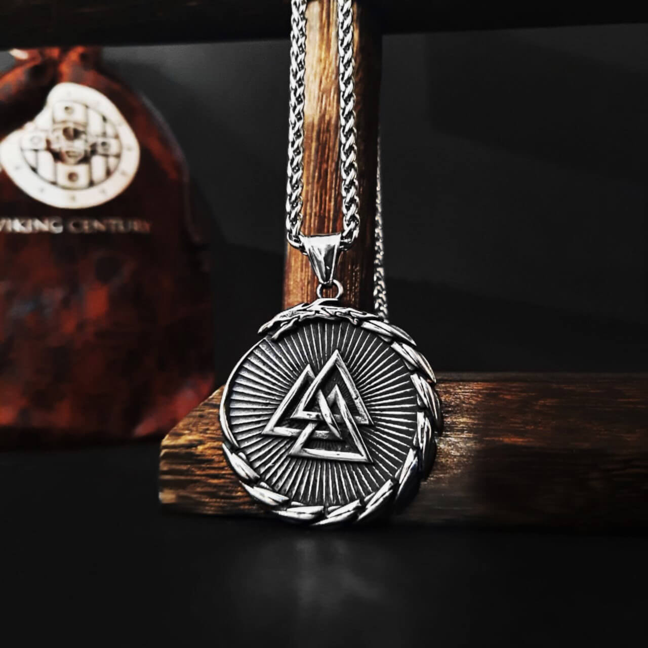 Colier Odin Valknut
