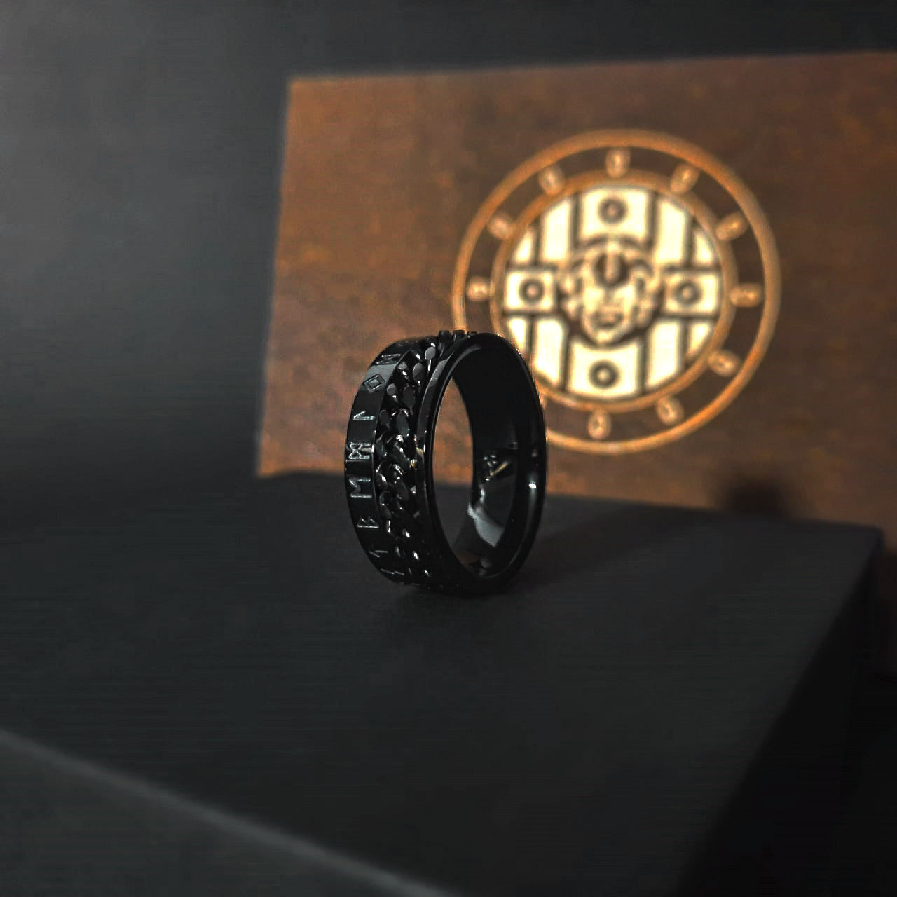 Inel Runic Chain